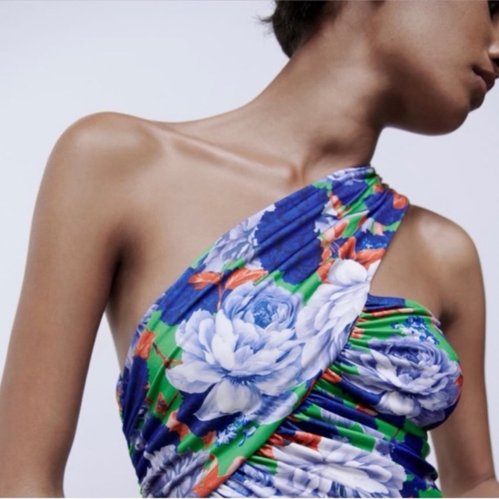 ZARA BLUE MULTI FLORAL ASYMMETRICAL BODYSUIT! - Picture 5 of 10